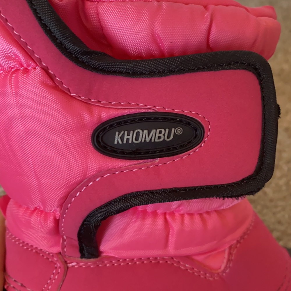 Pink Snow Trekker Boots ❄️ - Picture 9 of 9